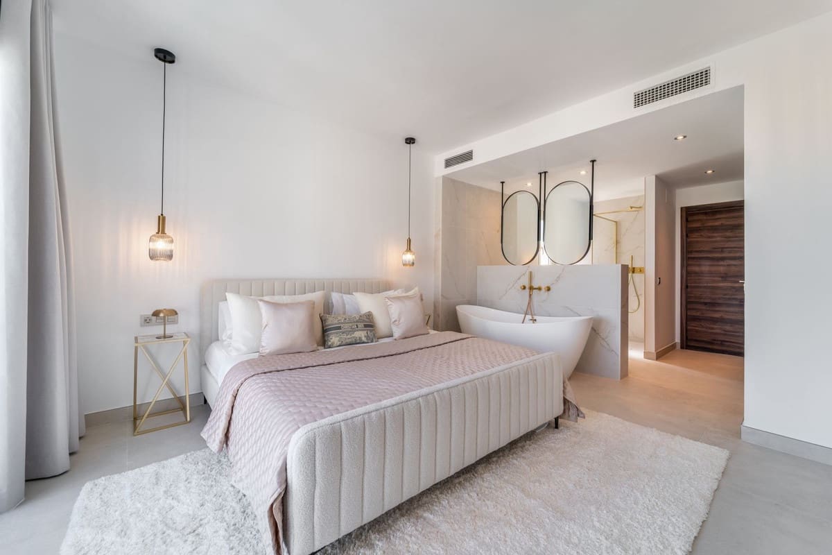 Piso de 3 habitaciones en Benahavís en venta con piscina garaje - 899.000 € (Ref: 9544587)