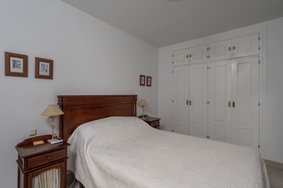 Piso de 2 habitaciones en Mijas en venta con piscina garaje - 649.950 € (Ref: 9544588)