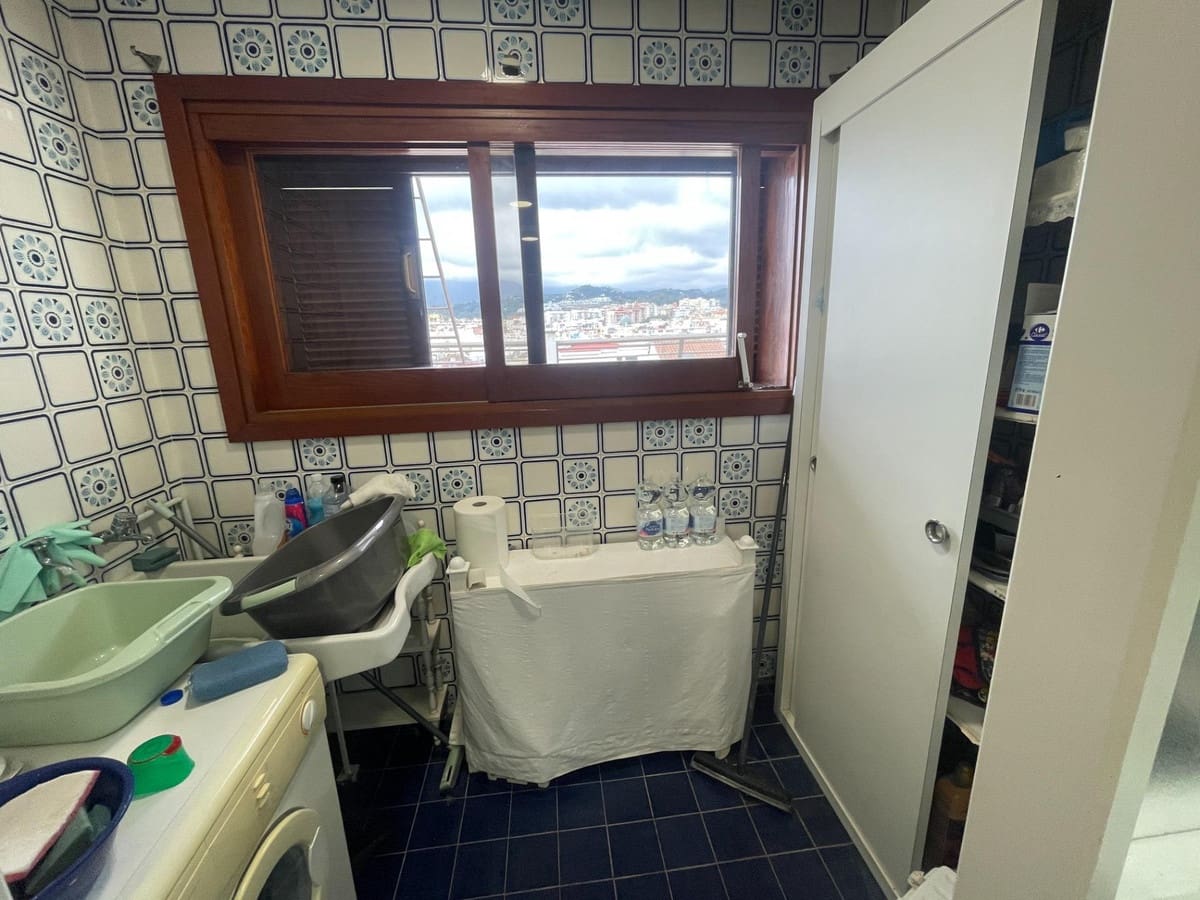 4 makuuhuone Asunto myytävänä paikassa Estepona - 1 350 000 € (Ref: 9547021)