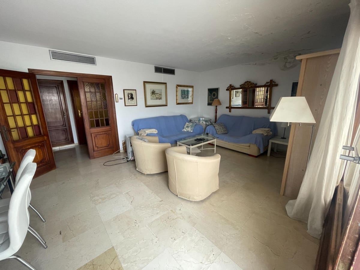 4 makuuhuone Asunto myytävänä paikassa Estepona - 1 350 000 € (Ref: 9547021)