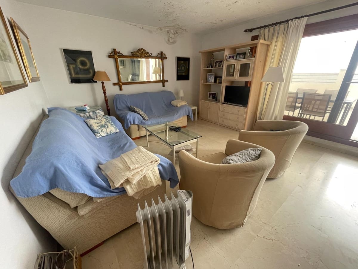 4 makuuhuone Asunto myytävänä paikassa Estepona - 1 350 000 € (Ref: 9547021)