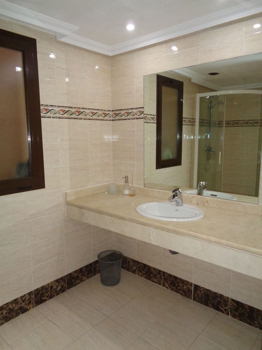 2 sypialnia Mieszkanie na sprzedaż w Benahavis z basenem garażem - 469 000 € (Ref: 9547188)