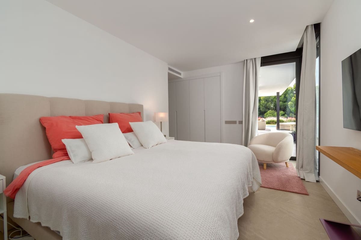 4 sovrum Villa till salu i Marbella med pool garage - 2 095 000 € (Ref: 9547189)