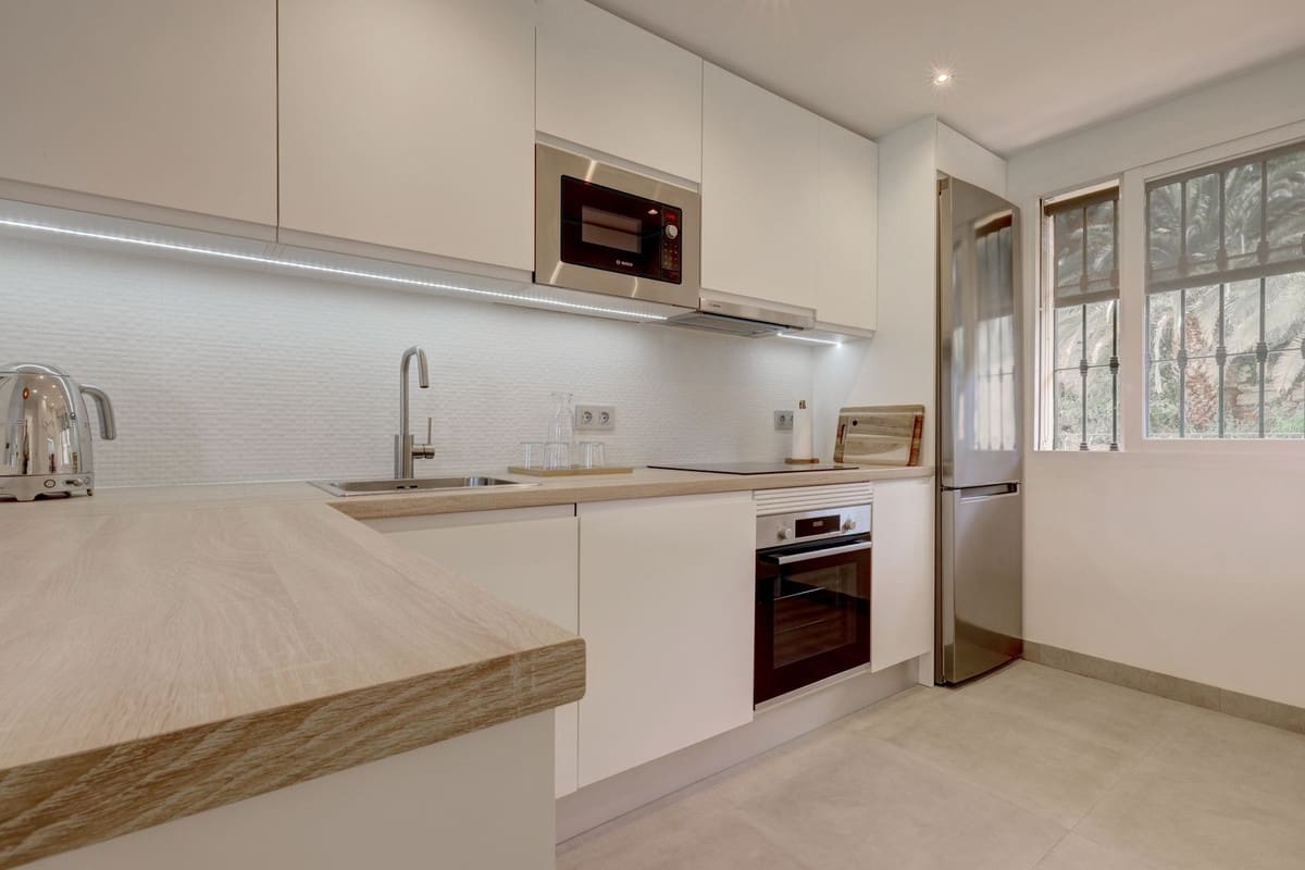 Piso de 3 habitaciones en Benahavís en venta con piscina garaje - 649.995 € (Ref: 9547190)