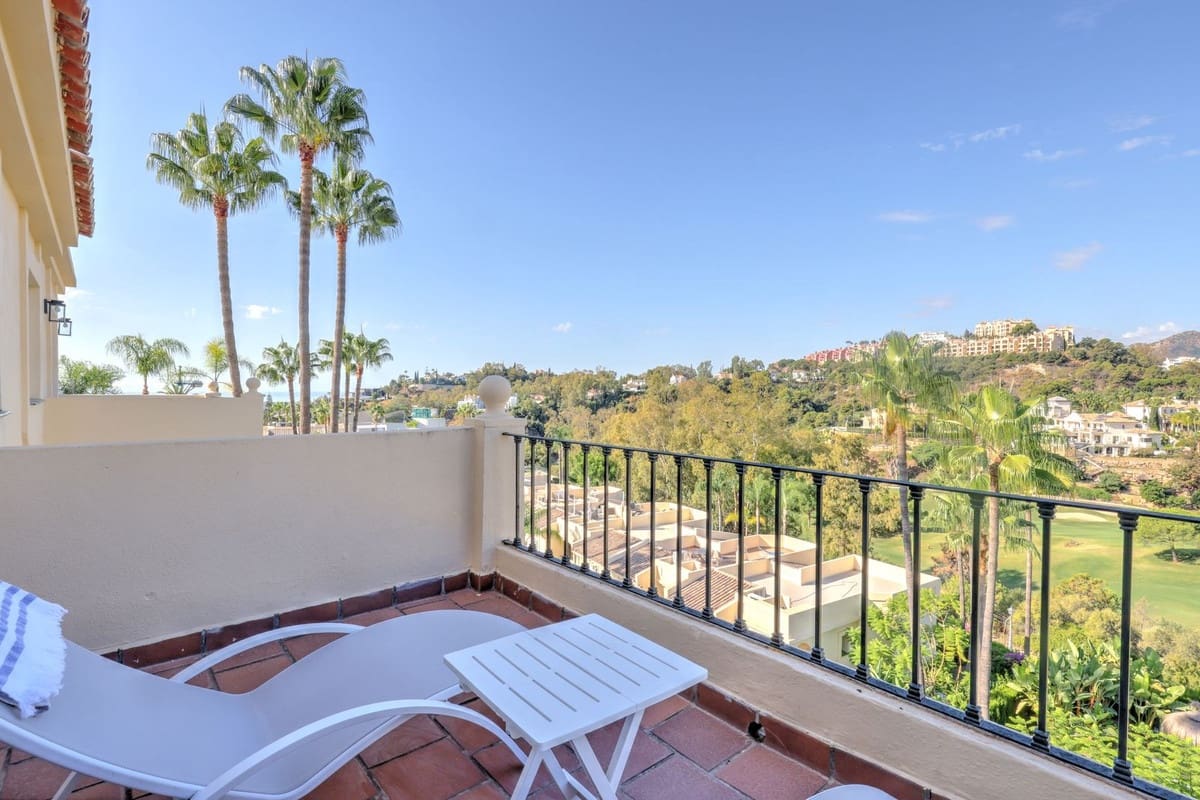 Piso de 3 habitaciones en Benahavís en venta con piscina garaje - 649.995 € (Ref: 9547190)