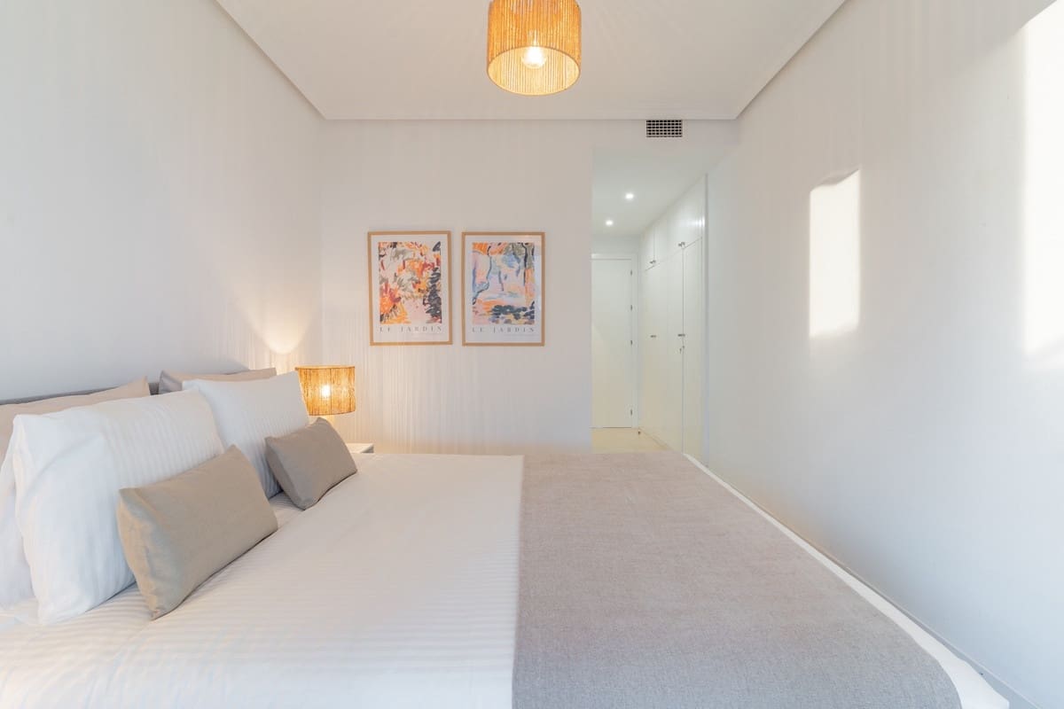 2 sypialnia Mieszkanie na sprzedaż w Estepona z basenem garażem - 395 000 € (Ref: 9547316)