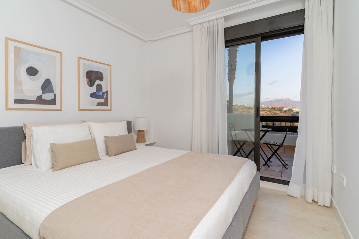 2 sypialnia Mieszkanie na sprzedaż w Estepona z basenem garażem - 395 000 € (Ref: 9547316)