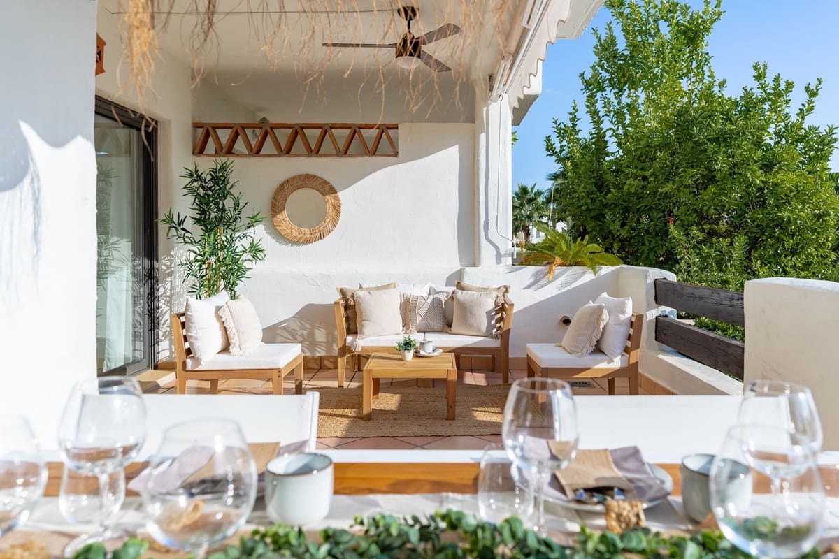 2 sypialnia Mieszkanie na sprzedaż w Estepona z basenem garażem - 395 000 € (Ref: 9547316)