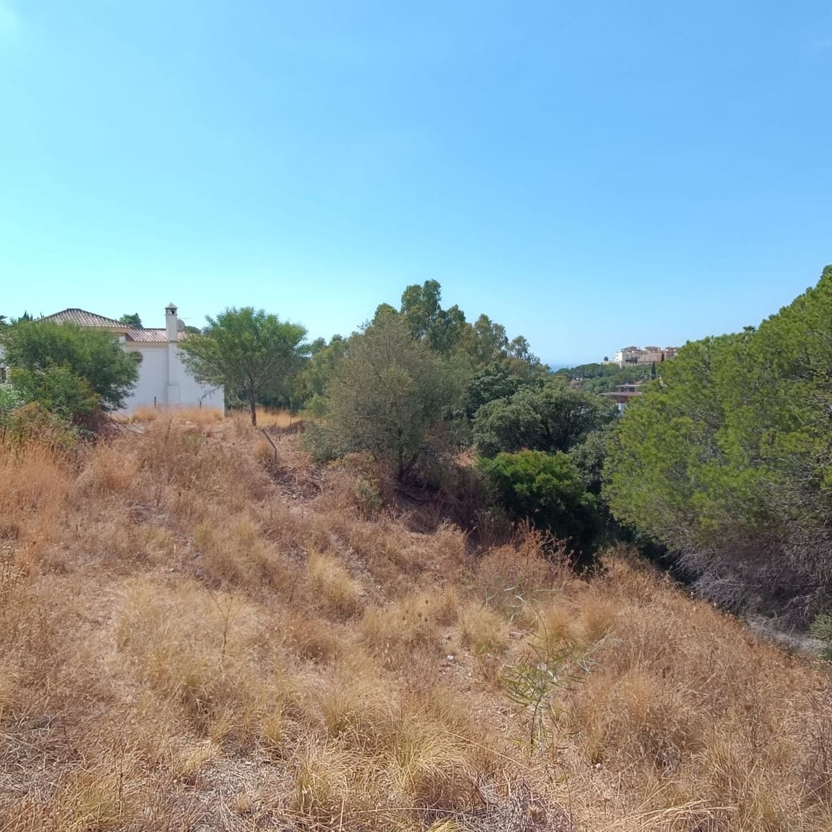 Building Plot for sale in Marbella - € 500,000 (Ref: 9548631)