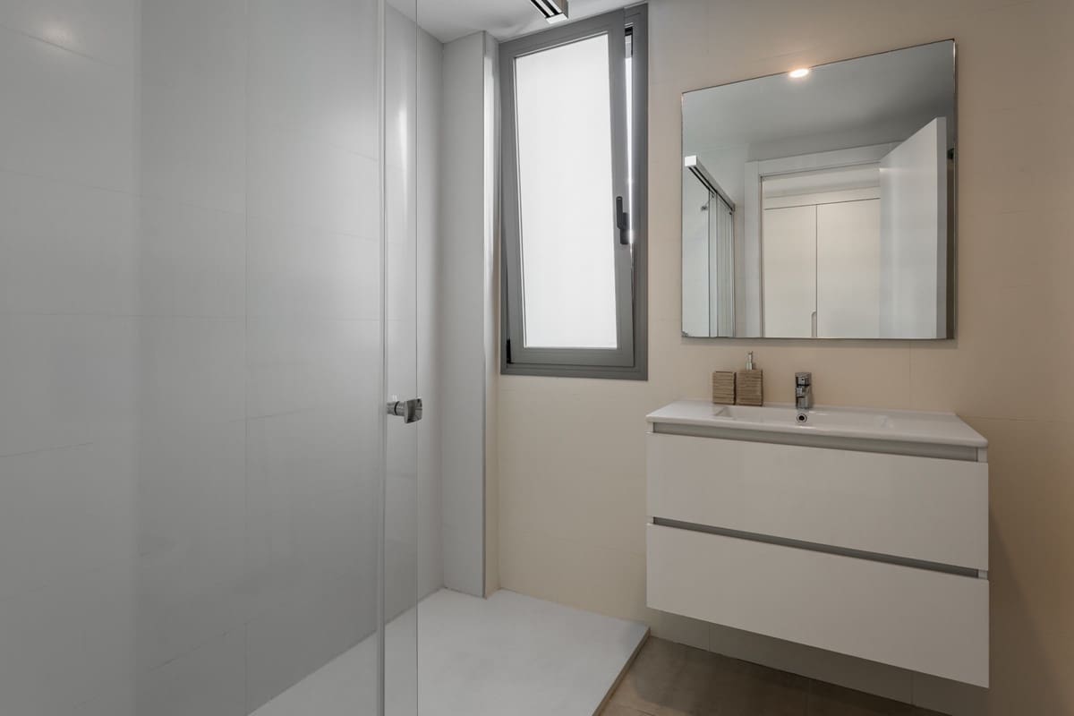 3 sypialnia Mieszkanie na sprzedaż w Estepona z basenem - 599 000 € (Ref: 9548636)