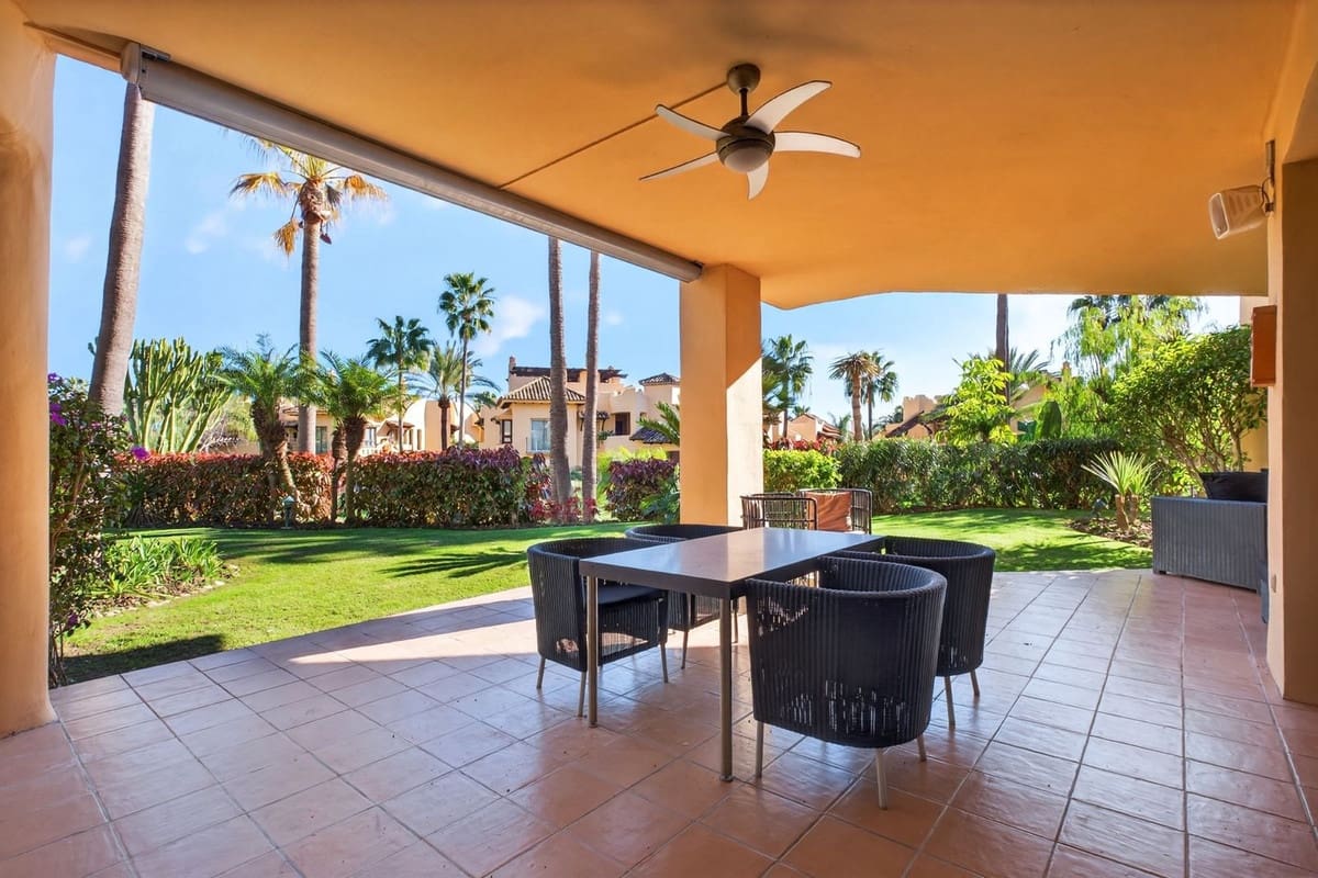 2 soverom Leilighet til salgs i Marbella med svømmebasseng - € 1 080 000 (Ref: 9548637)