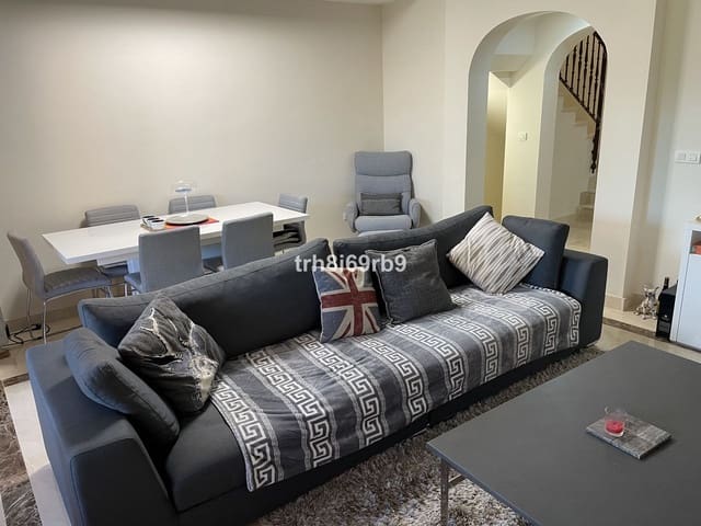 3 soveværelse Villa til salg i Guadalobón, Estepona med swimmingpool garage - € 550.000 (Ref: 9548638)