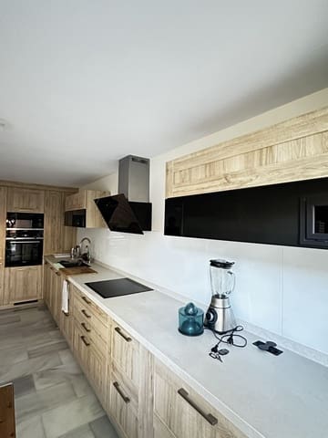 4 bedroom Villa for sale in Nueva Atalaya, Estepona with pool - € 695,000 (Ref: 9548640)