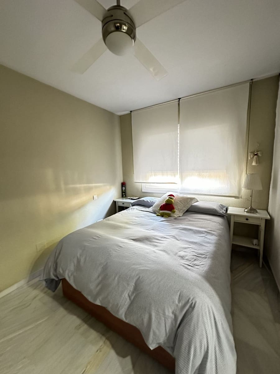 4 bedroom Villa for sale in Estepona with pool - € 695,000 (Ref: 9548640)