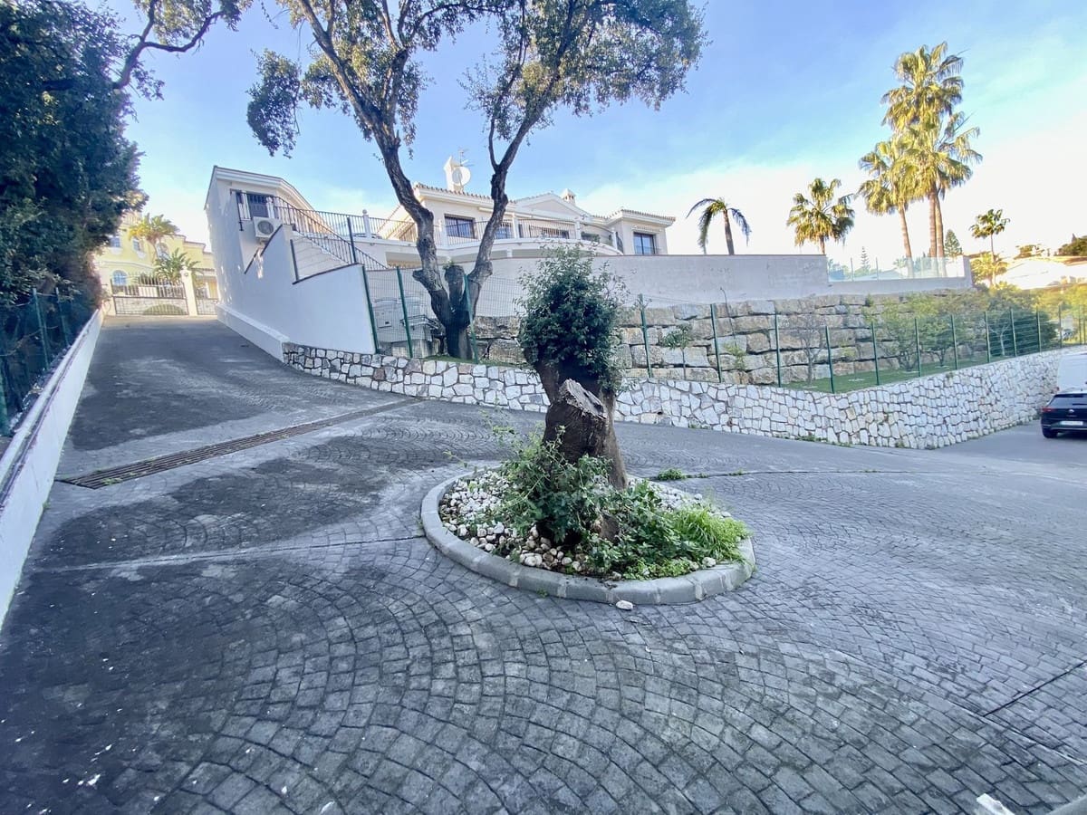 5 soverom Villa til salgs i Mijas med svømmebasseng - € 1 200 000 (Ref: 9548642)