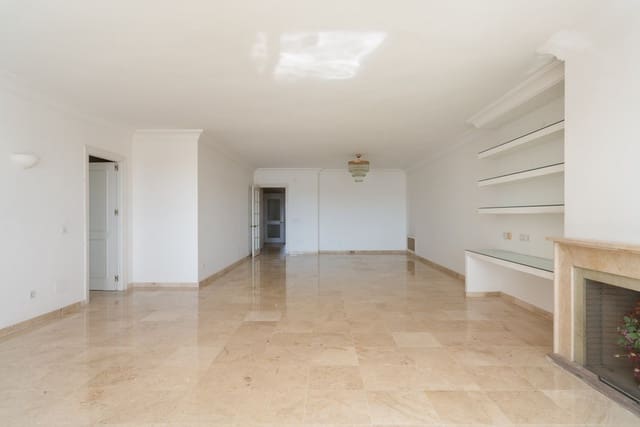 2 slaapkamer Flat te koop in Guadalmina Alta, Marbella met zwembad garage - € 695.000 (Ref: 9549016)