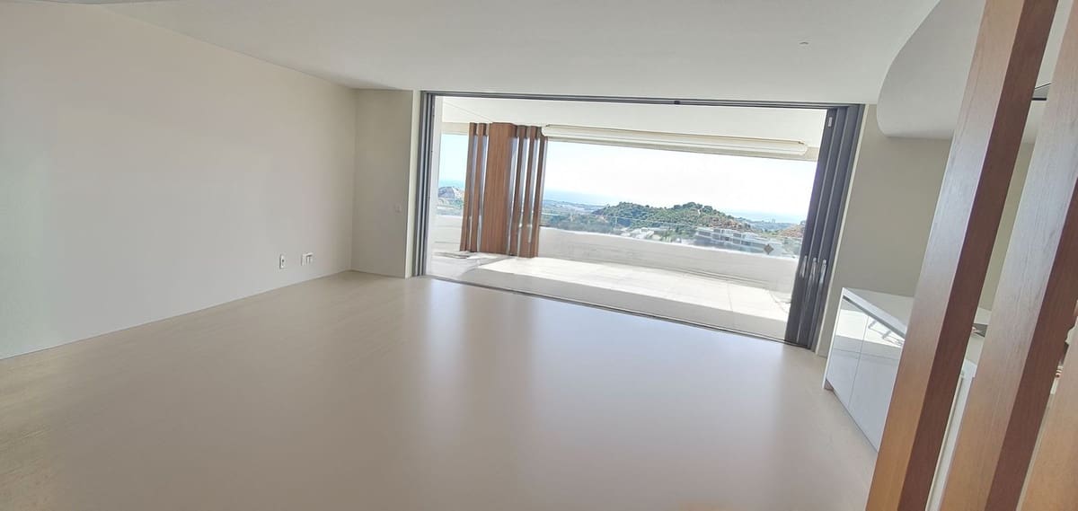 Piso de 3 habitaciones en Benahavís en venta con piscina garaje - 1.499.000 € (Ref: 9549023)