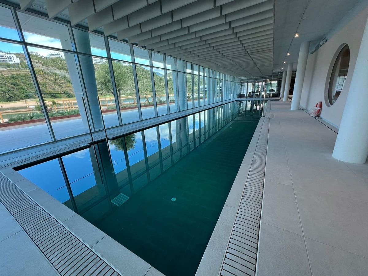 Piso de 3 habitaciones en Benahavís en venta con piscina garaje - 1.449.000 € (Ref: 9549023)