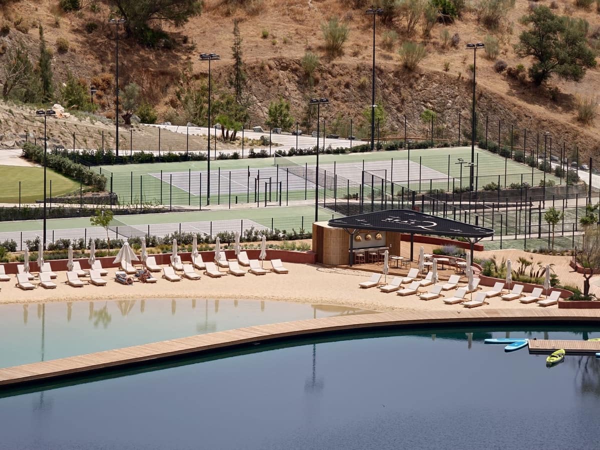 3 quarto Apartamento para venda em Benahavis com piscina garagem - 1 449 000 € (Ref: 9549023)