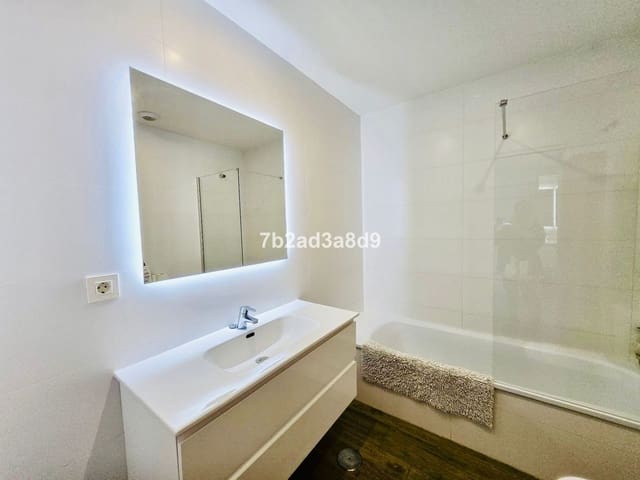 3 sypialnia Mieszkanie na sprzedaż w Las Brisas, Marbella z basenem garażem - 485 000 € (Ref: 9550155)