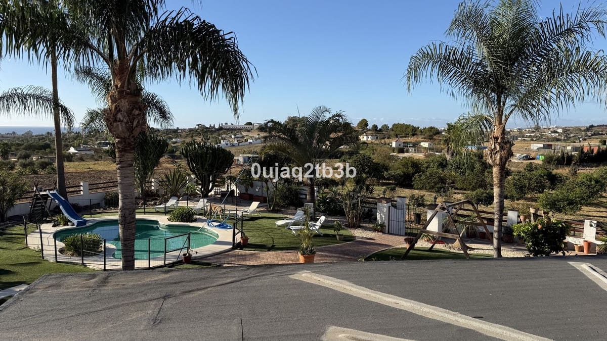 Bauplatz zu verkaufen in Estepona - 1.550.000 € (Ref: 9550156)