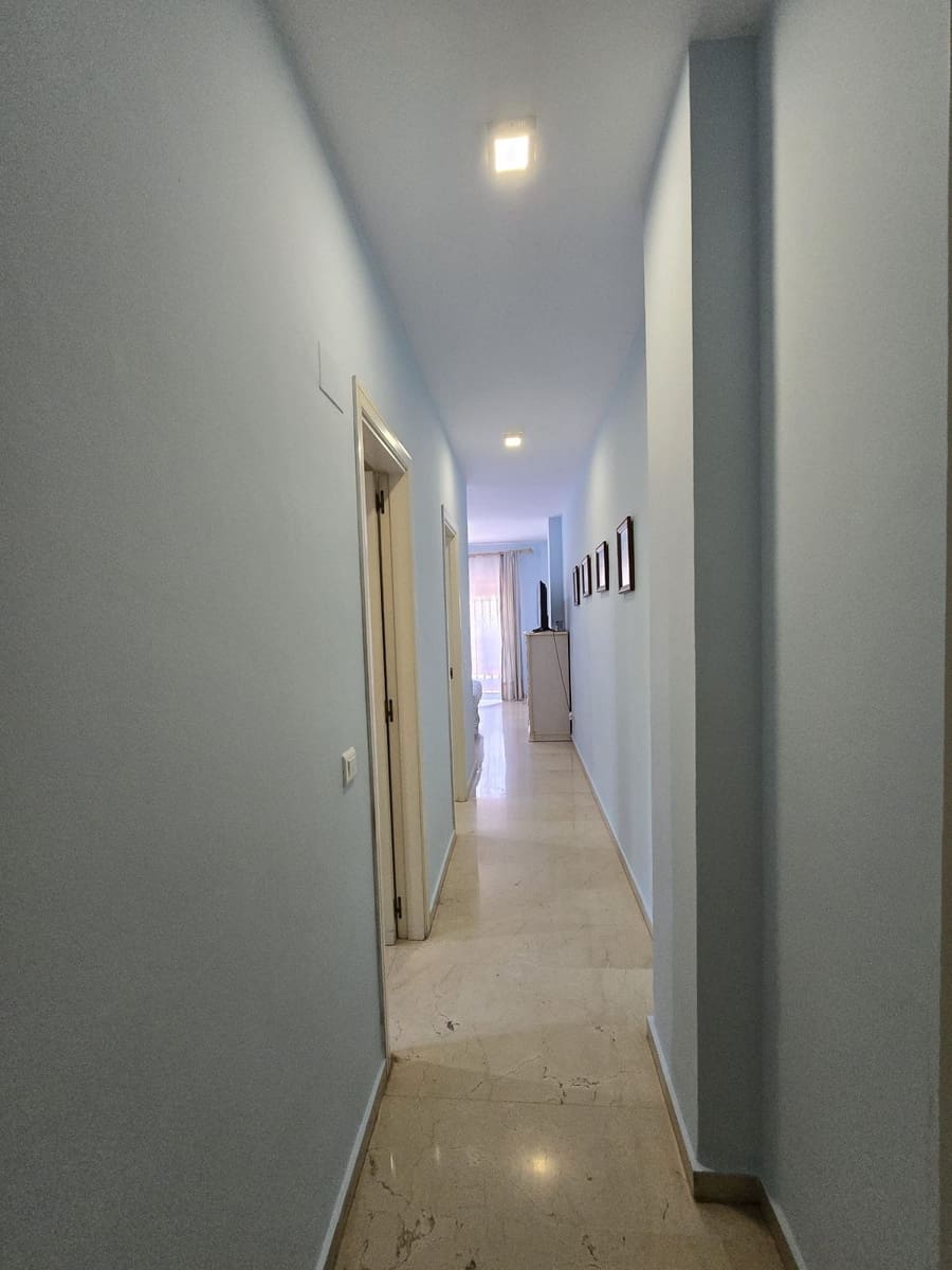 2 soverom Leilighet til salgs i Marbella med garasje - € 560 000 (Ref: 9550157)