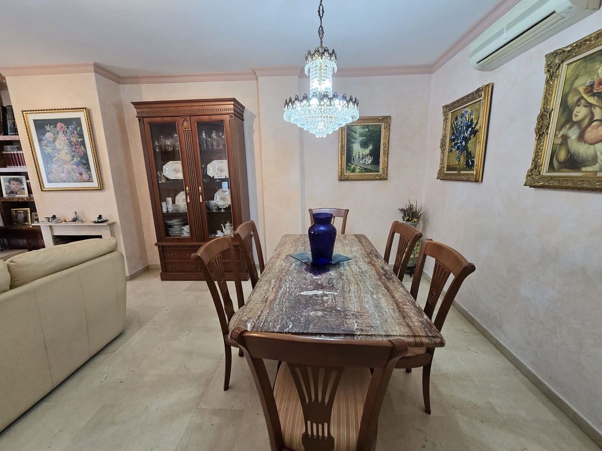 2 soverom Leilighet til salgs i Marbella med garasje - € 560 000 (Ref: 9550157)