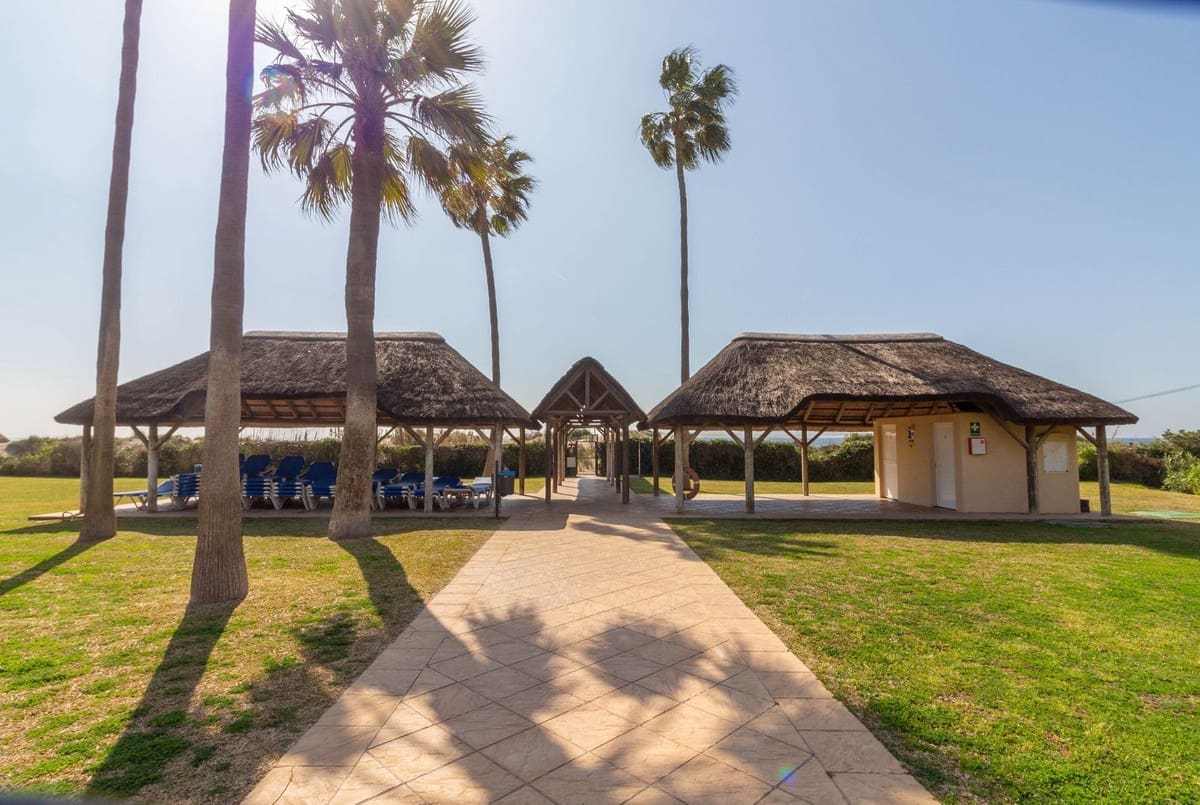 3 sovrum Lägenhet till salu i Marbella med pool garage - 675 000 € (Ref: 9550326)