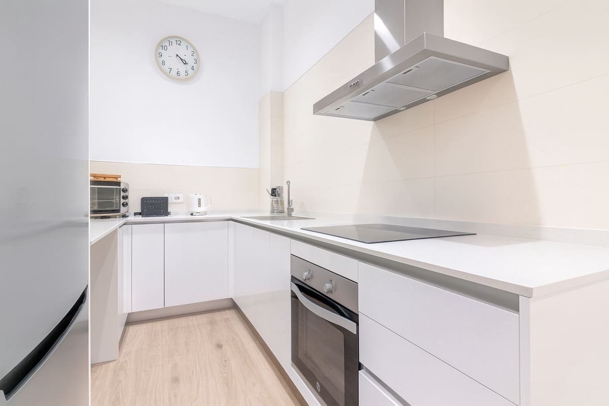 3 sypialnia Mieszkanie na sprzedaż w Benahavis z basenem garażem - 675 000 € (Ref: 9550328)