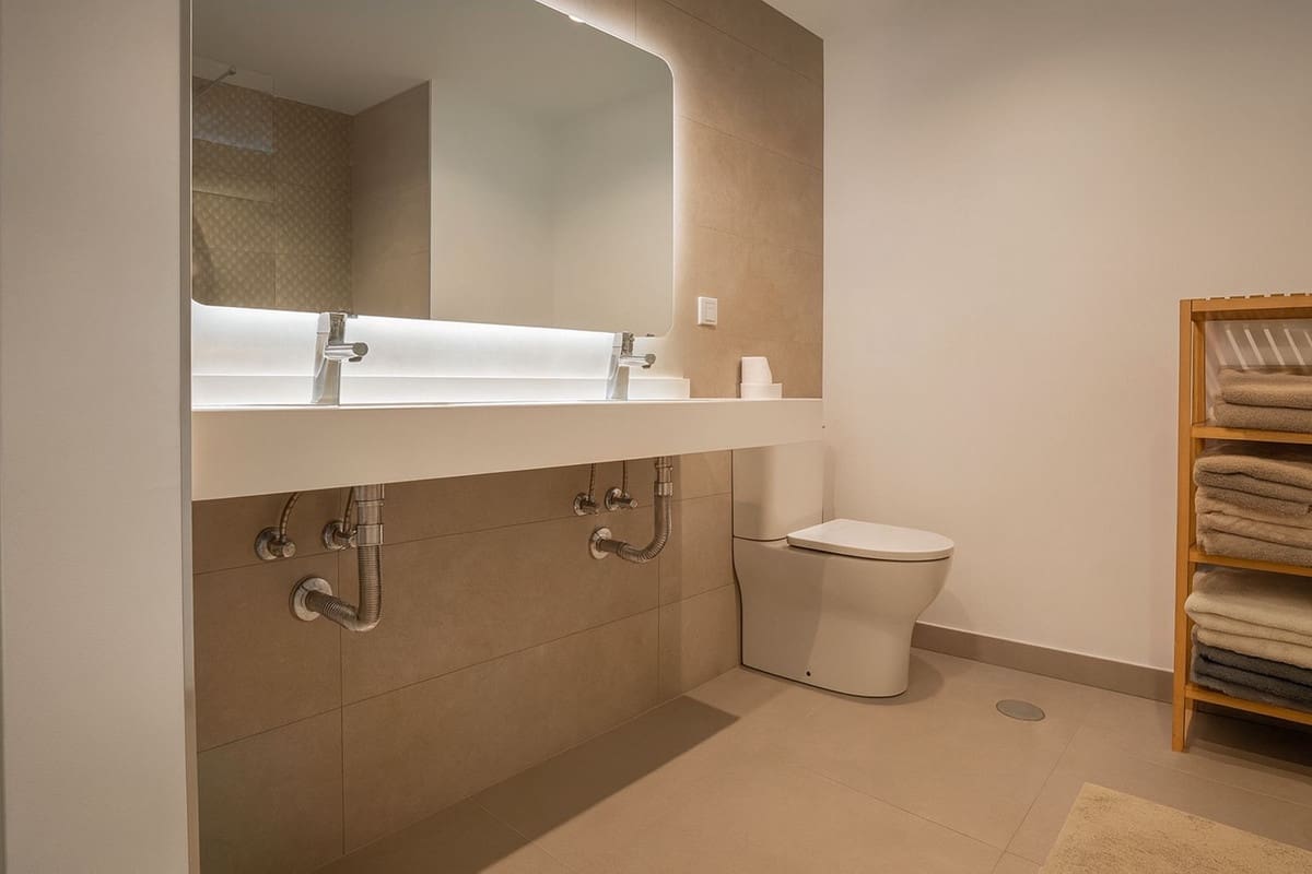 3 sypialnia Mieszkanie na sprzedaż w Benahavis z basenem garażem - 675 000 € (Ref: 9550328)