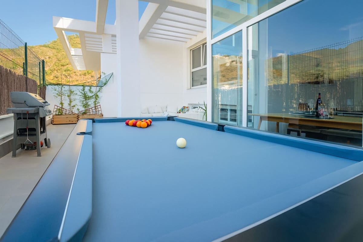 3 sypialnia Mieszkanie na sprzedaż w Benahavis z basenem garażem - 675 000 € (Ref: 9550328)