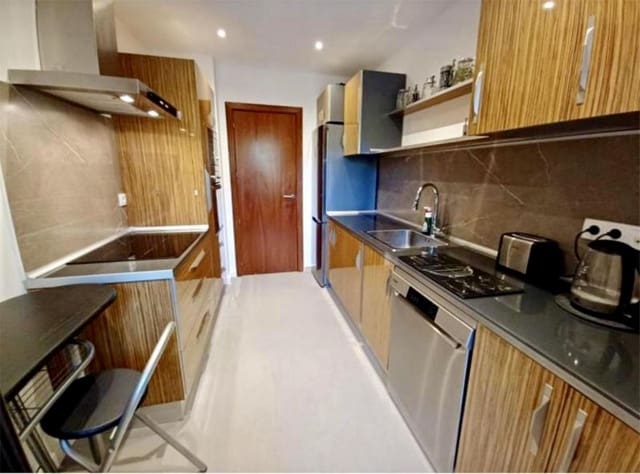 2 quarto Apartamento para venda em Centro, Estepona com piscina garagem - 367 500 € (Ref: 9551971)