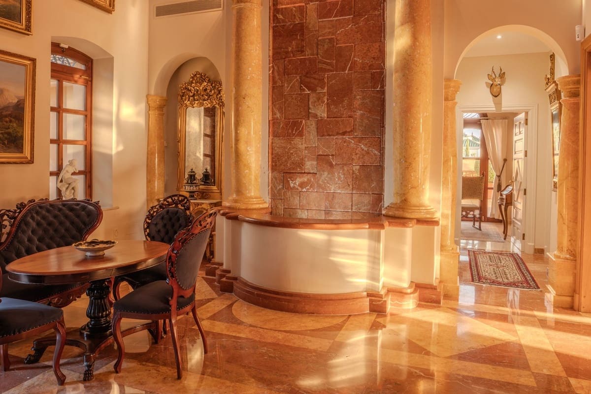 6 quarto Moradia para venda em Marbella com piscina garagem - 7 500 000 € (Ref: 9552410)