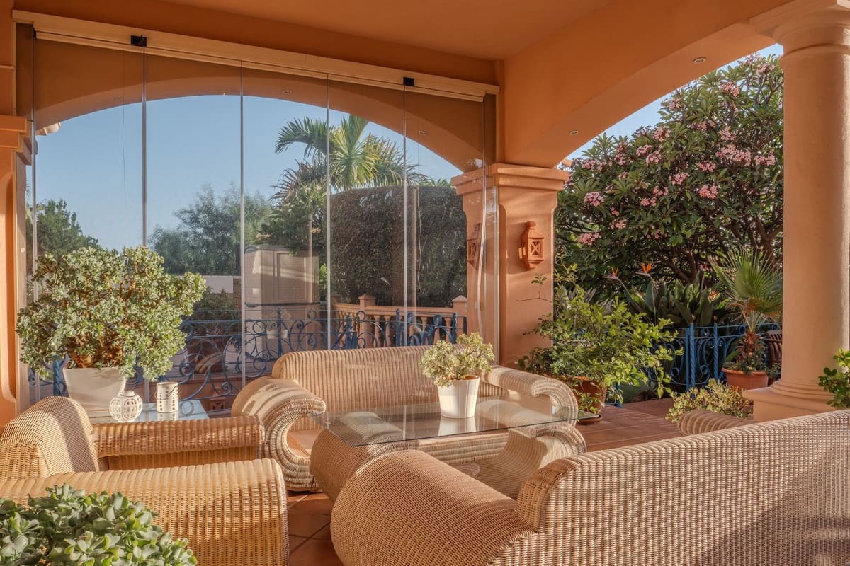 6 quarto Moradia para venda em Marbella com piscina garagem - 7 500 000 € (Ref: 9552410)