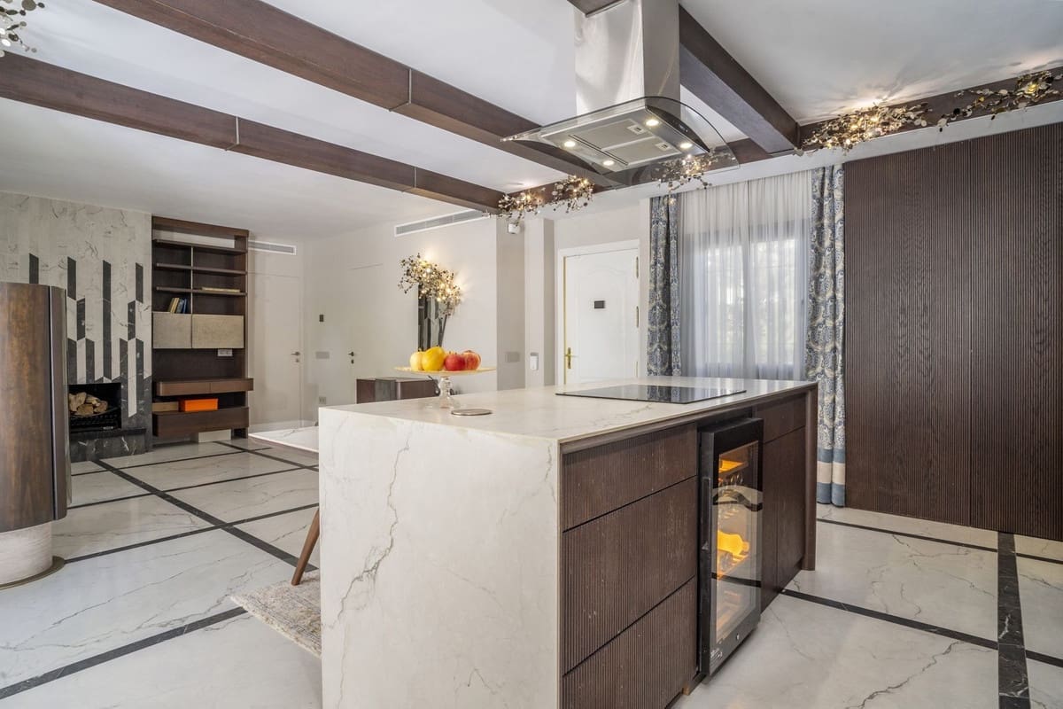 3 sovrum Lägenhet till salu i Marbella - 595 000 € (Ref: 9552411)