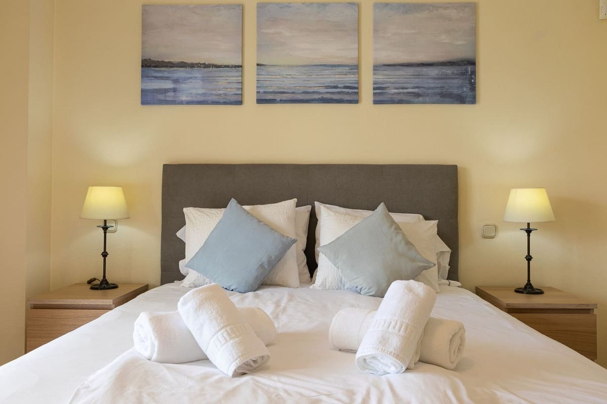 2 soverom Leilighet til salgs i Marbella med svømmebasseng garasje - € 595 000 (Ref: 9559060)