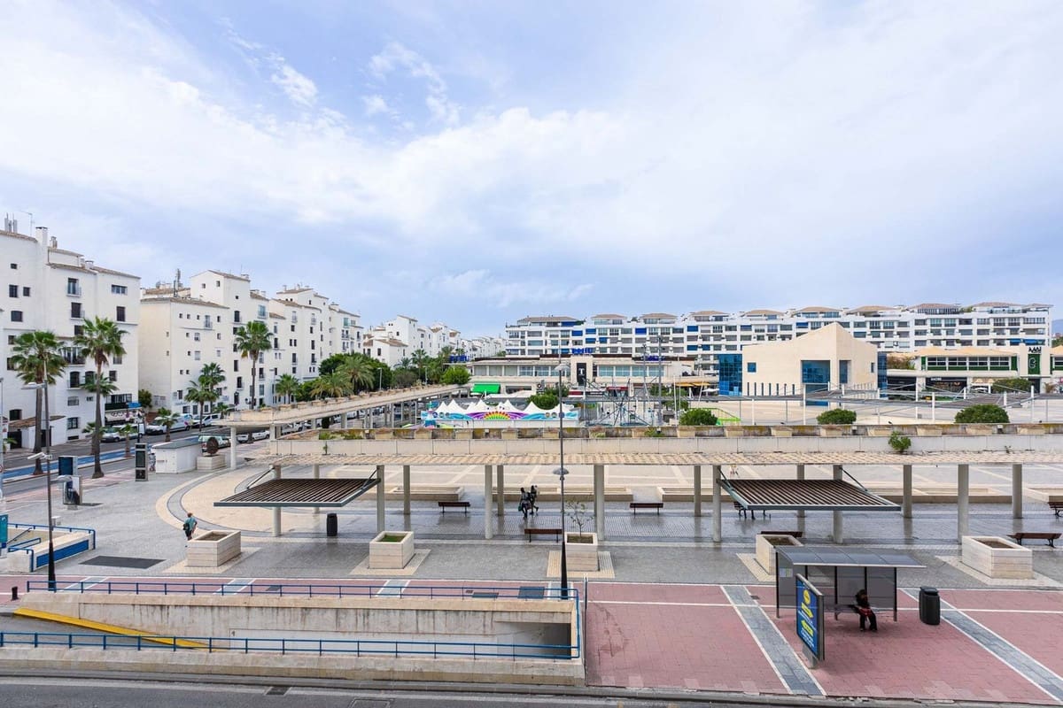 2 soverom Leilighet til salgs i Marbella med svømmebasseng garasje - € 595 000 (Ref: 9559060)