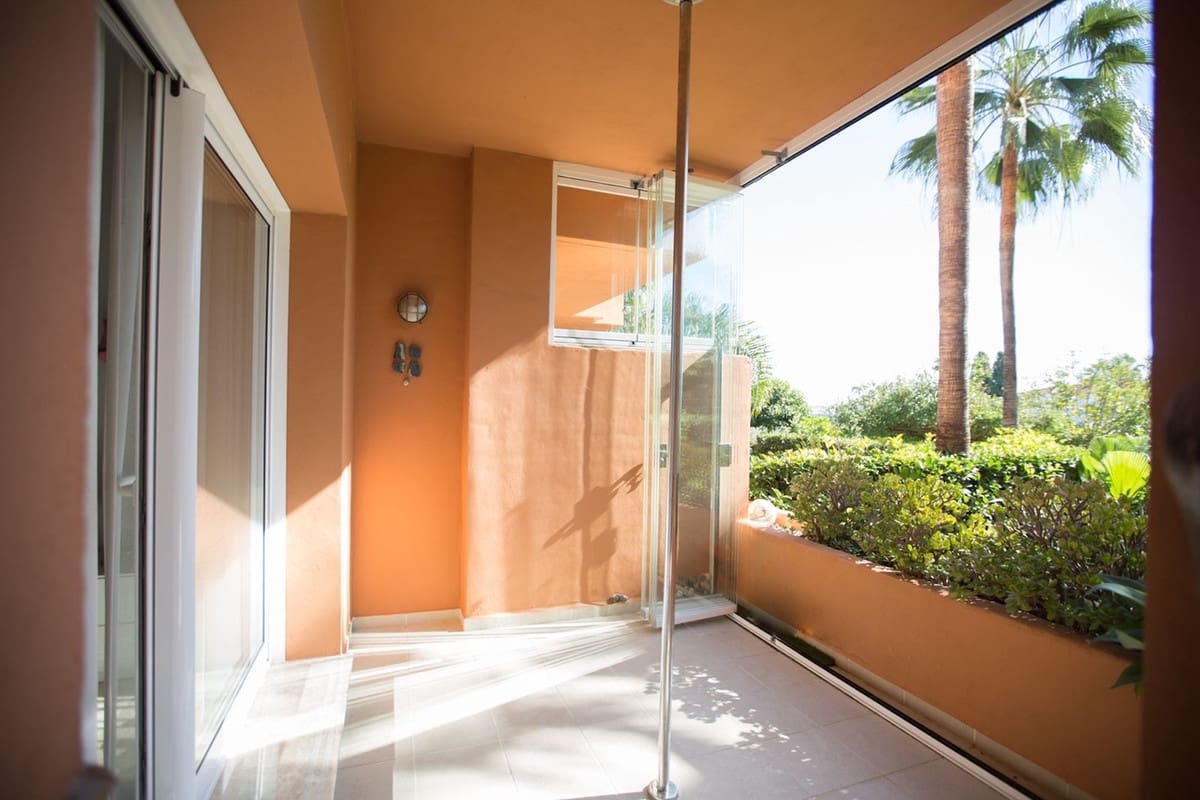 2 sypialnia Mieszkanie na sprzedaż w Marbella z basenem garażem - 699 000 € (Ref: 9559063)