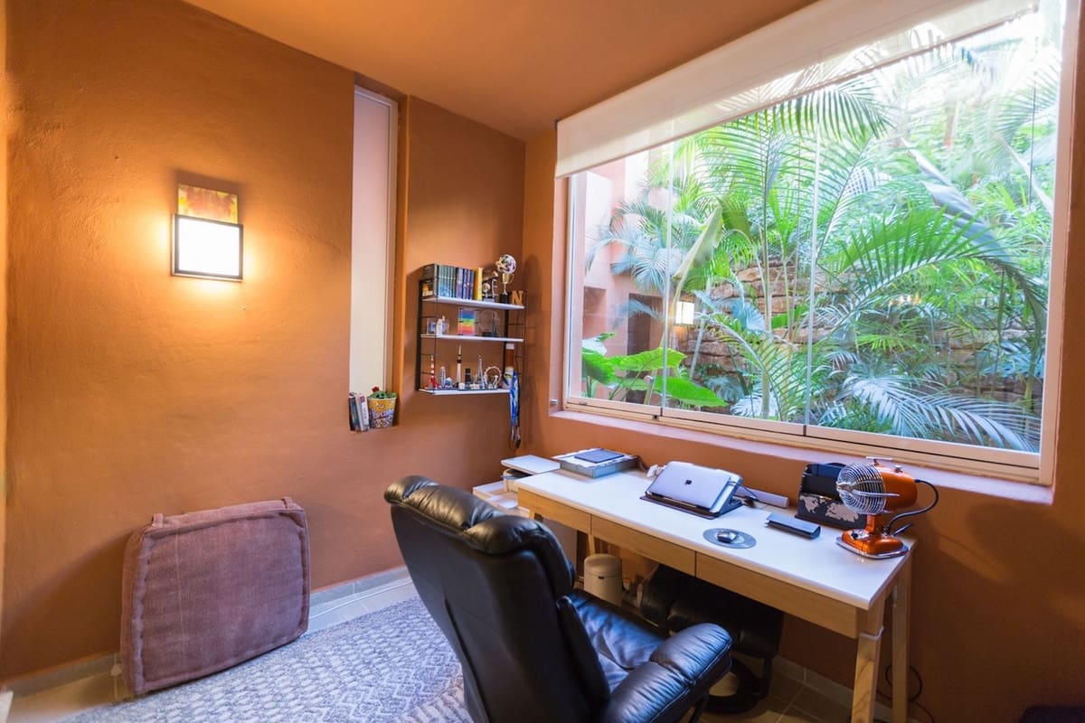 2 sypialnia Mieszkanie na sprzedaż w Marbella z basenem garażem - 699 000 € (Ref: 9559063)