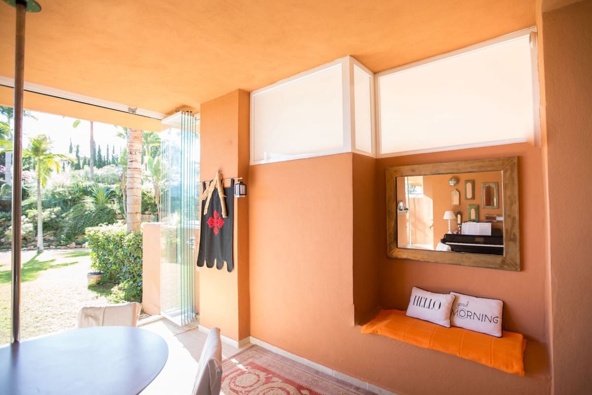 2 sypialnia Mieszkanie na sprzedaż w Marbella z basenem garażem - 699 000 € (Ref: 9559063)