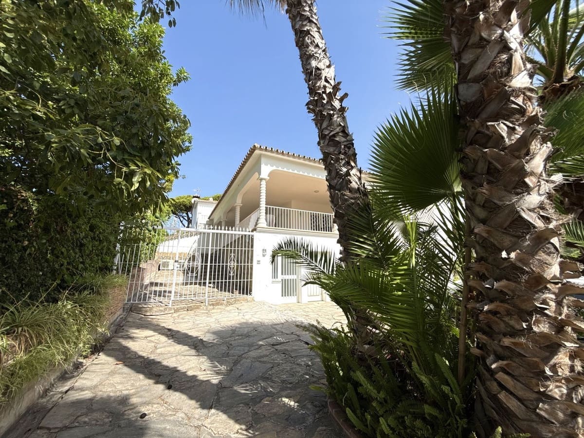 3 soveværelse Villa til salg i Marbella med garage - € 649.000 (Ref: 9559369)