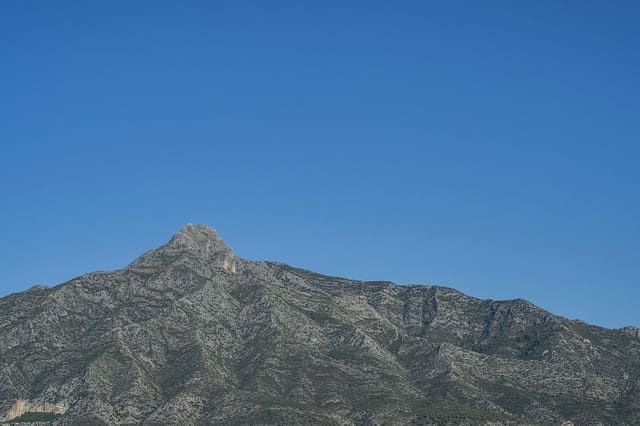 2 soverom Leilighet til salgs i Nueva Andalucía Centro, Marbella med svømmebasseng garasje - € 495 000 (Ref: 9559370)