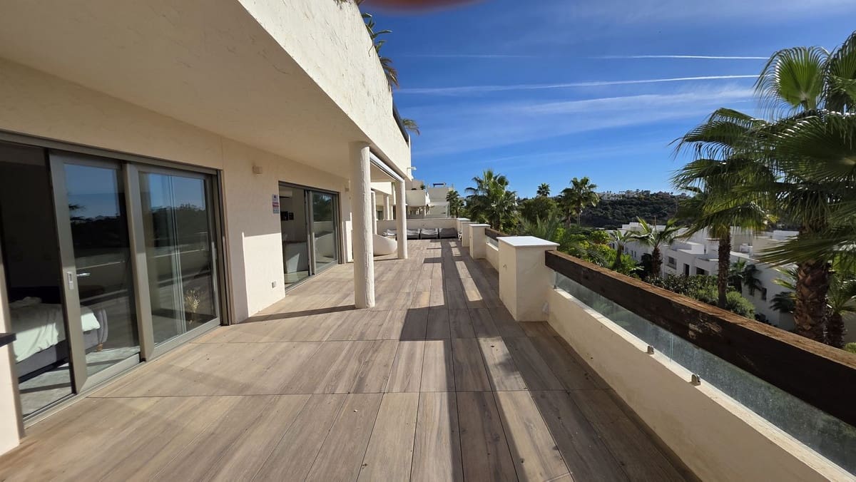 3 Zimmer Wohnung zu verkaufen in Benahavis mit Garage - 995.000 € (Ref: 9559372)
