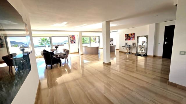 3 Zimmer Wohnung zu verkaufen in Benahavís pueblo, Benahavís mit Garage - 995.000 € (Ref: 9559372)