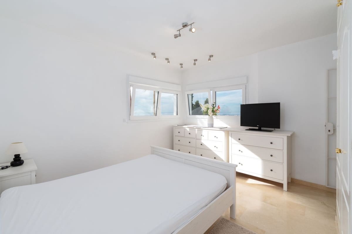 5 soverom Villa til salgs i Mijas med svømmebasseng garasje - € 1 650 000 (Ref: 9559373)