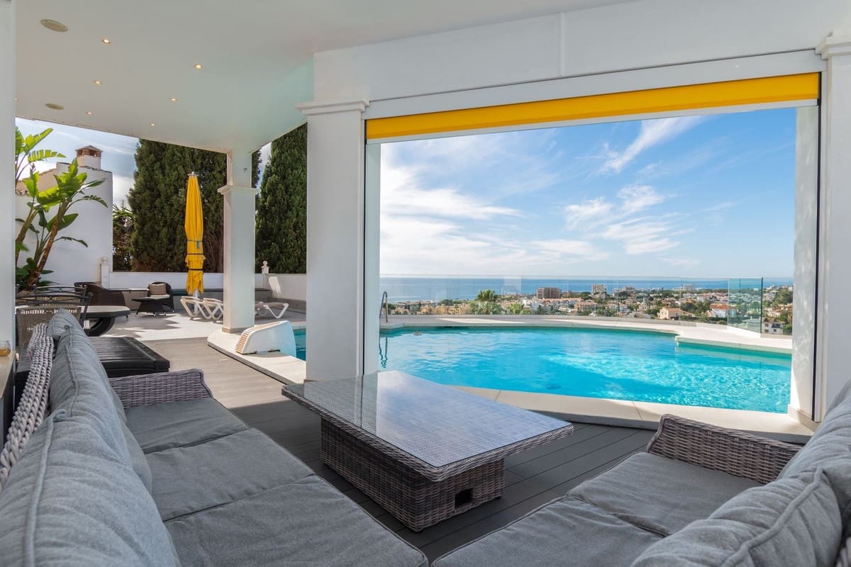 5 soverom Villa til salgs i Mijas med svømmebasseng garasje - € 1 650 000 (Ref: 9559373)