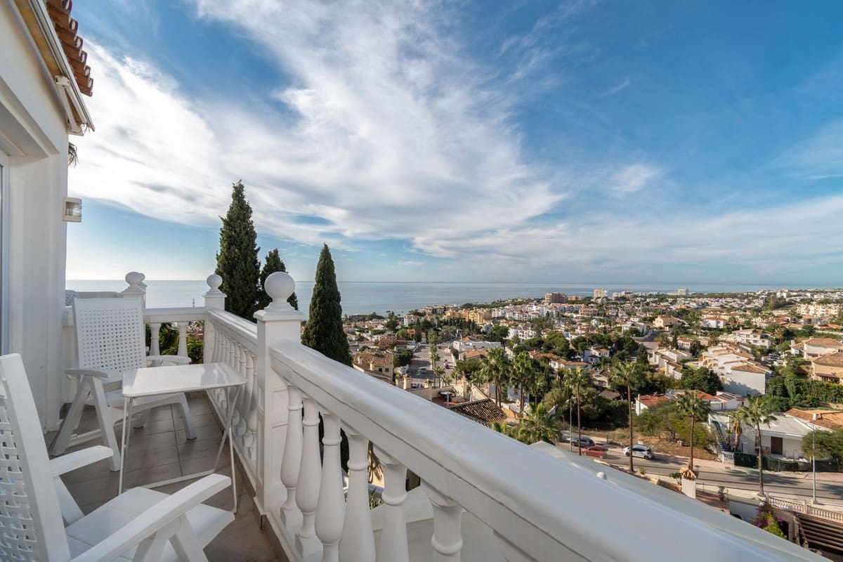 5 soverom Villa til salgs i Mijas med svømmebasseng garasje - € 1 650 000 (Ref: 9559373)