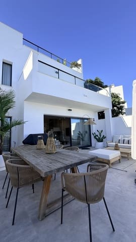 3 camera da letto Villa in vendita in Santa María, Marbella con piscina garage - 850.000 € (Rif: 9562172)