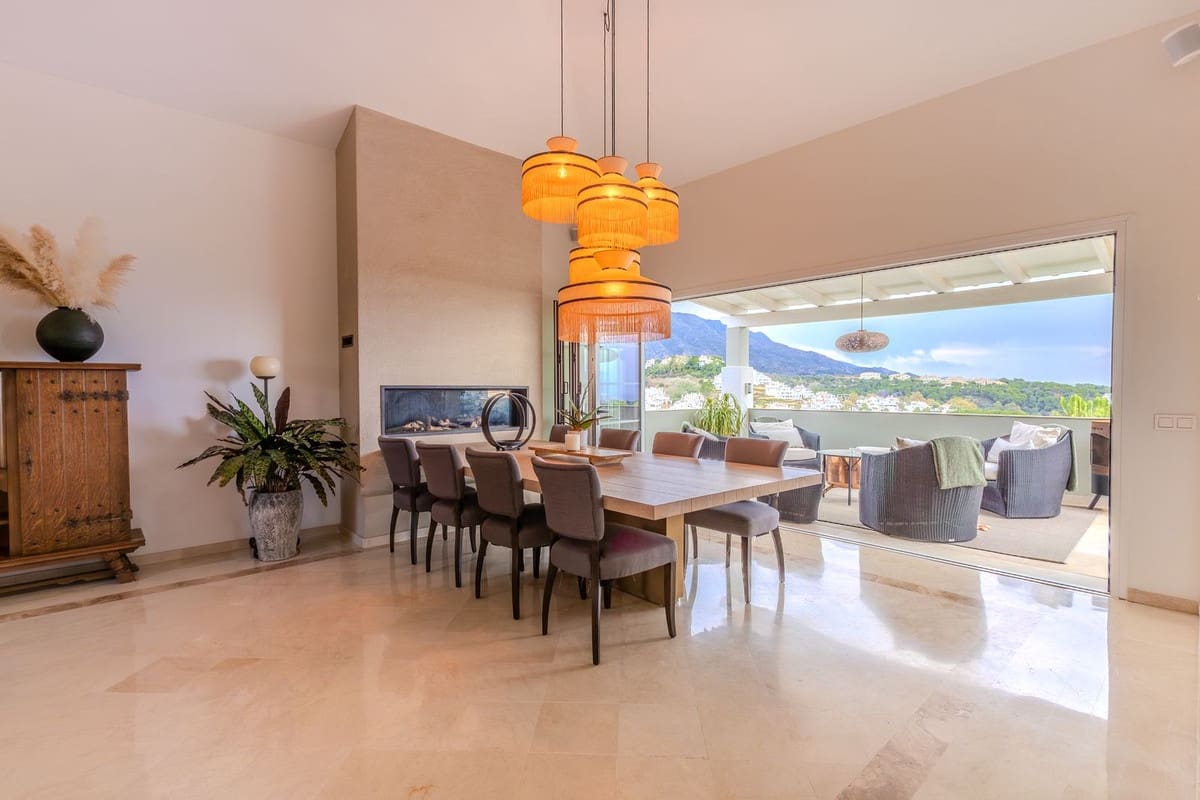 4 sovrum Villa till salu i Marbella med pool garage - 2 395 000 € (Ref: 9562250)