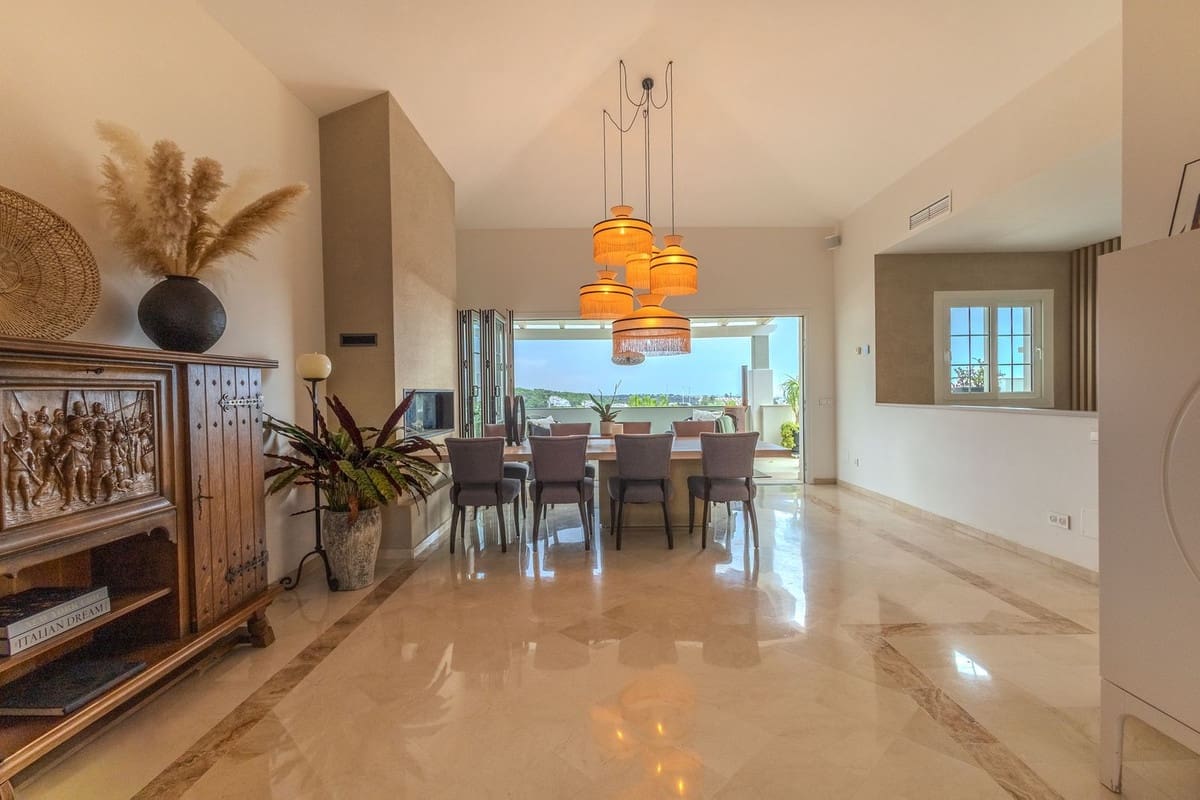 4 sovrum Villa till salu i Marbella med pool garage - 2 395 000 € (Ref: 9562250)